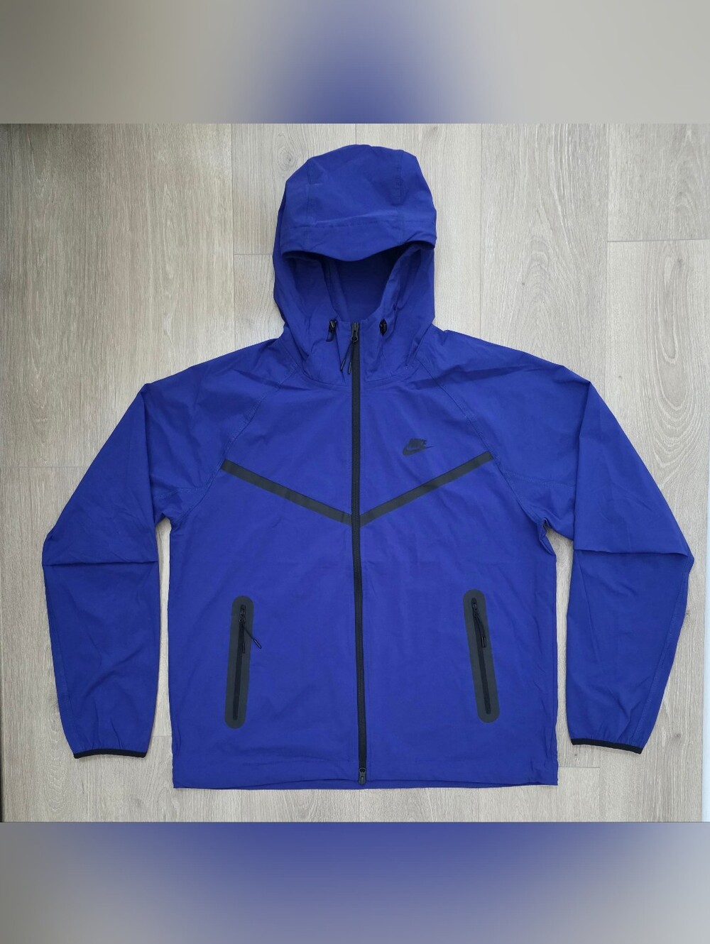 Nike Tech Woven Windrunner Loose Fit Jacket HM7151-539 Mens Size M NWT MSRP $130